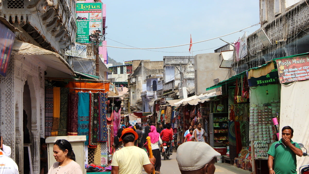 Crowd in Pushkar Main Bazaar.