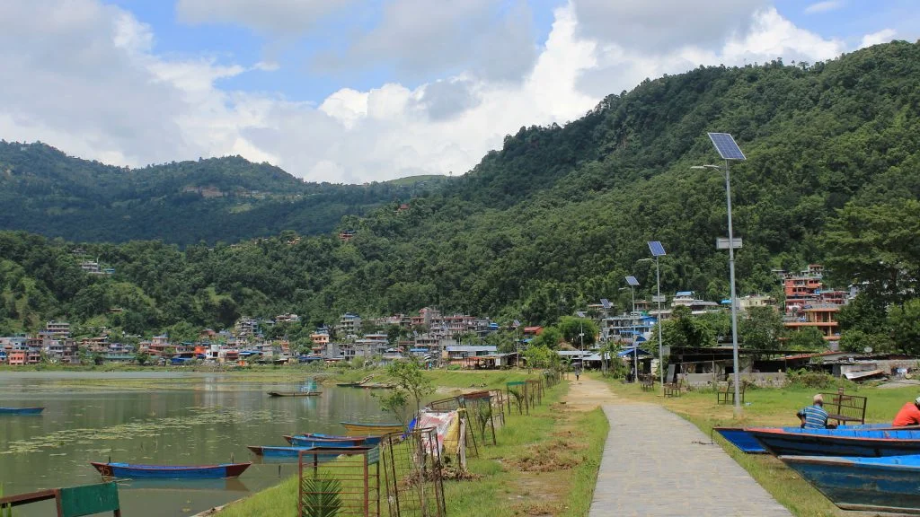The walking route along the lake in Pokhara.