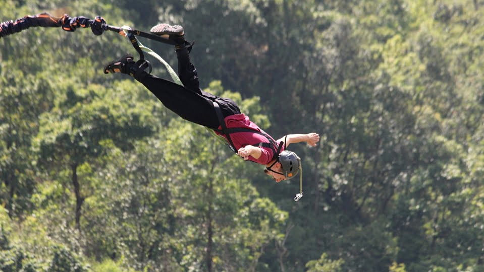 Bungee jumping in Pokhara