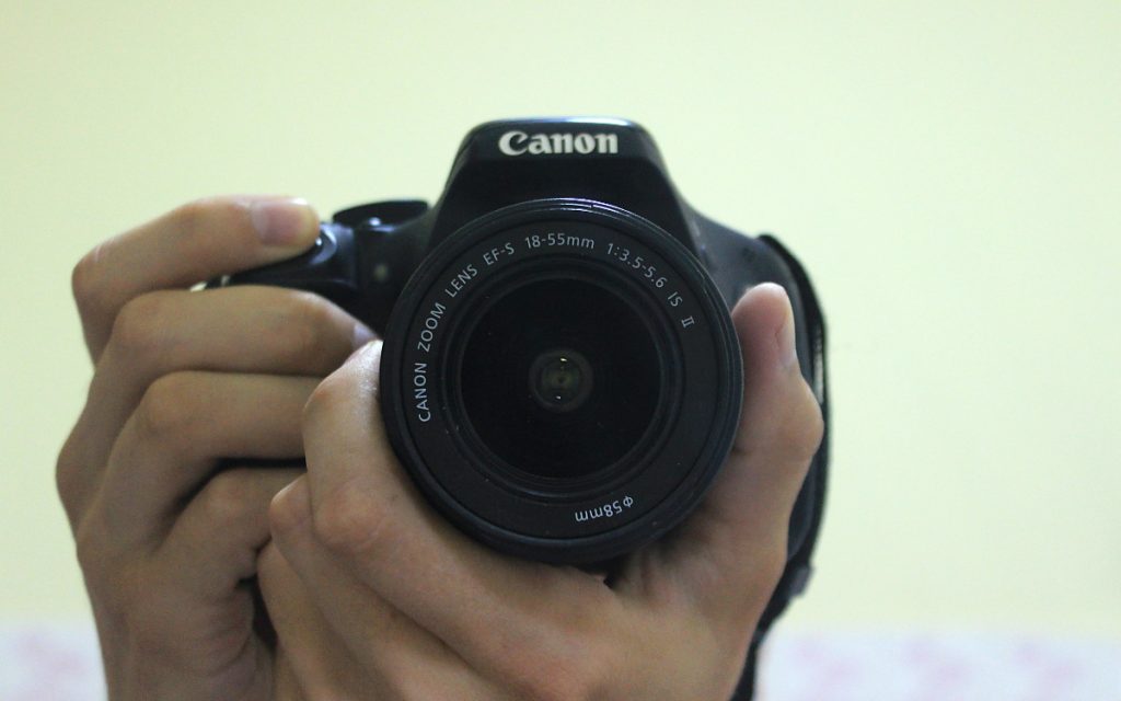 Canon 600D mirror image.