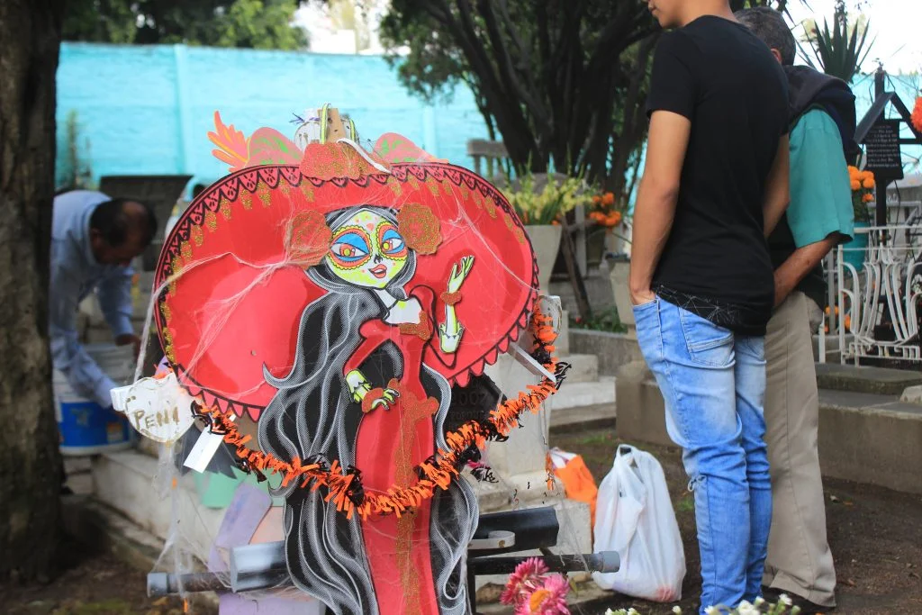Día de Los Muertos in Coyacan graveyard, Mexico CIty