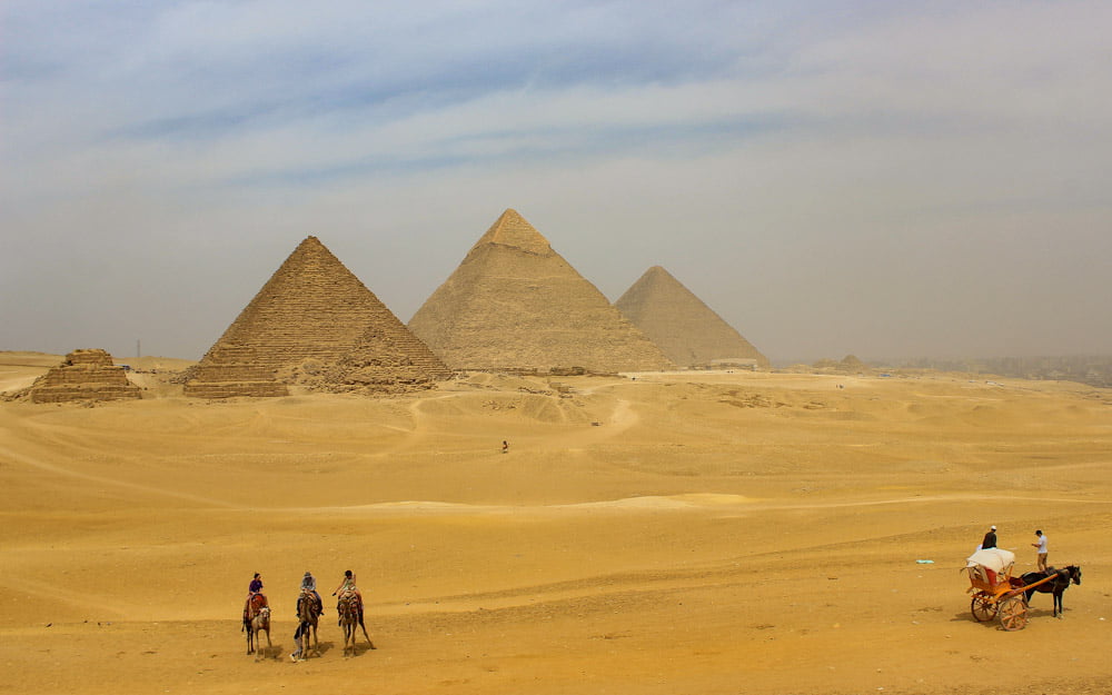 Viewpoint of Giza Pyramid Complex from the dunes.