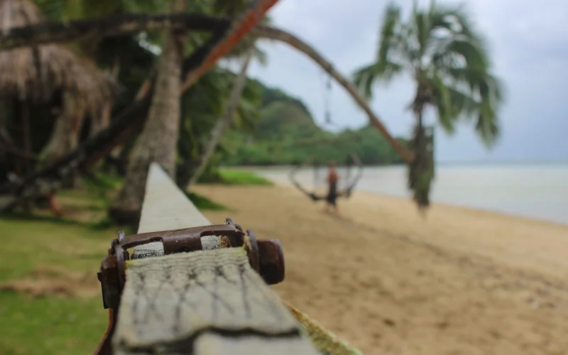 A slackline in The Beachhouse, Fiji